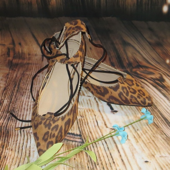 NWT Topshop Ghillie 10.5 Pointed Flats - Picture 2 of 4